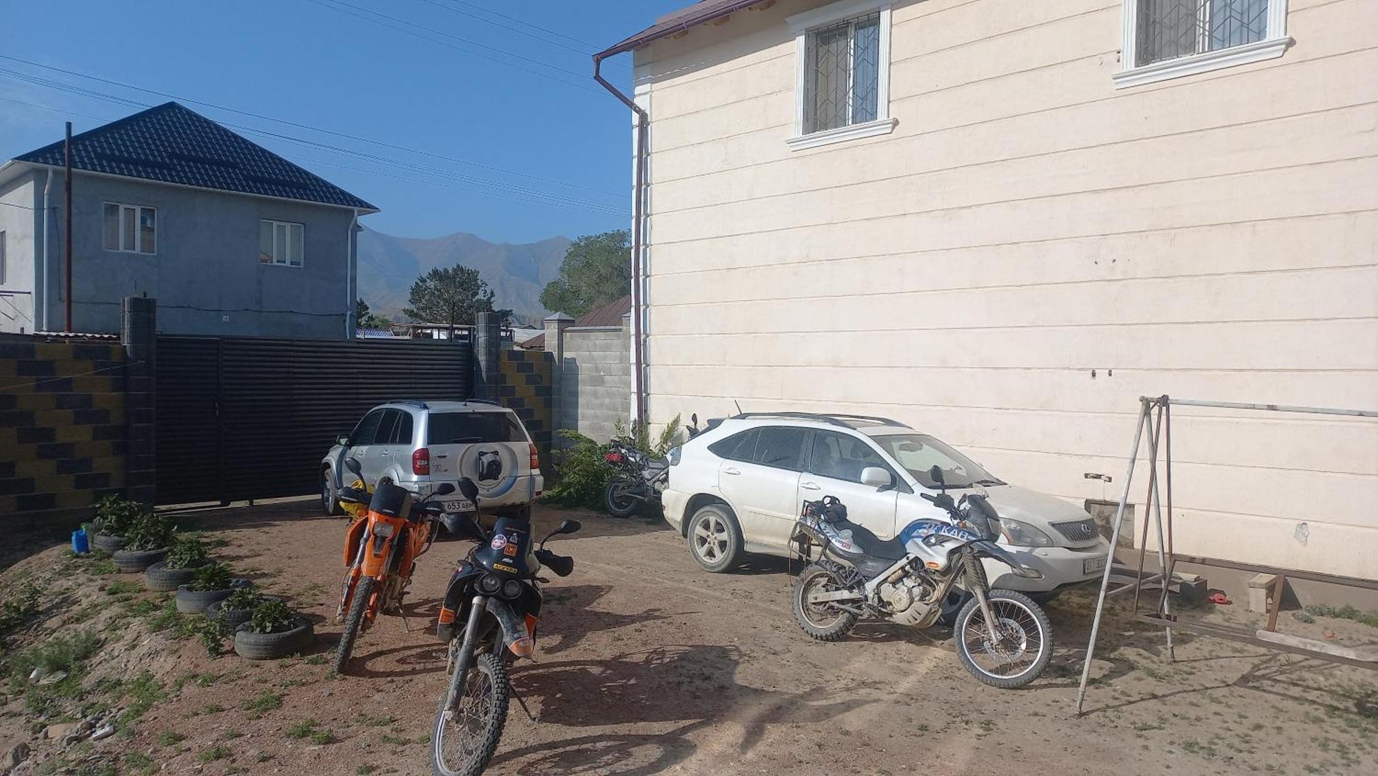 Kochkor Guest House B&B מראה חיצוני תמונה